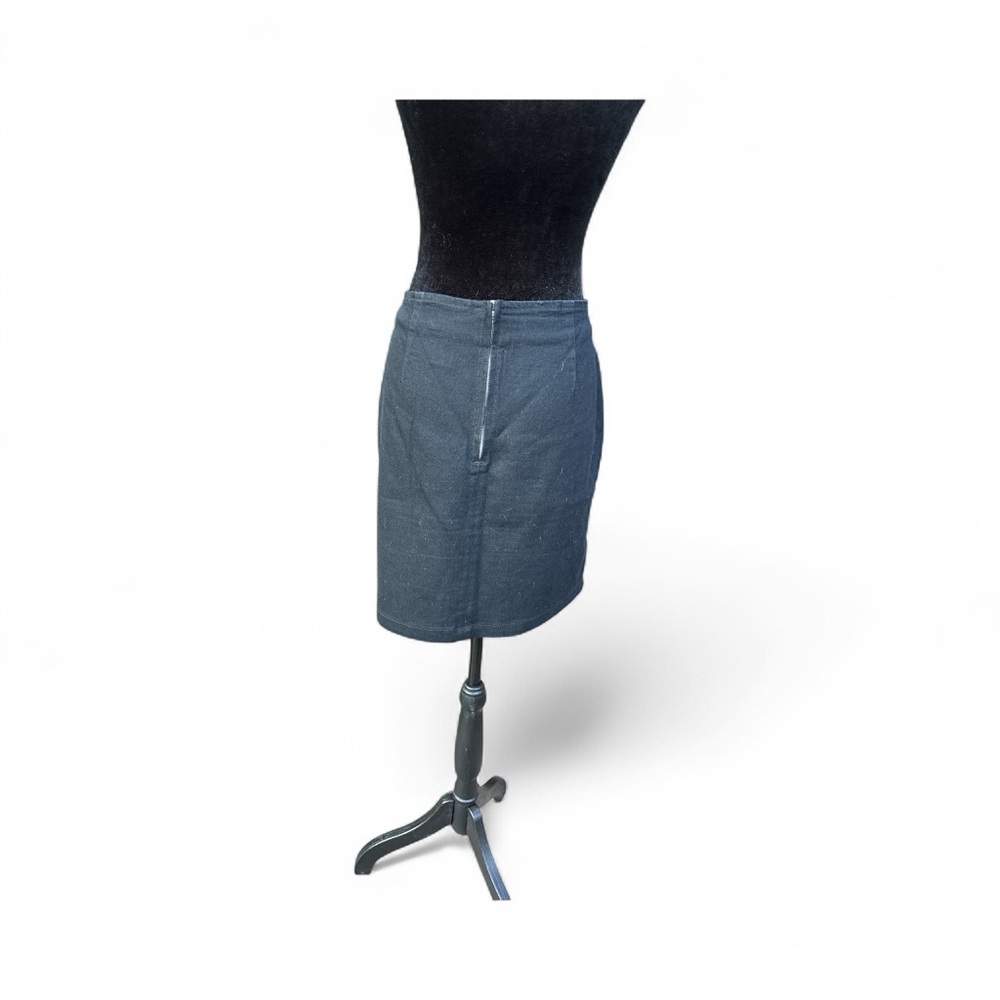 EUC V Cristina Black Floral Embroidered Pencil Skirt with Stretch - Picture 3 of 4